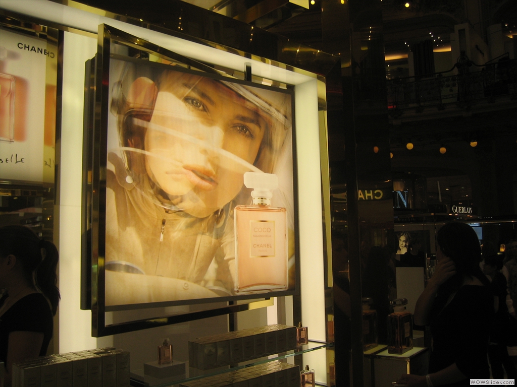 CHANEL - Galeries Lafayette